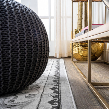 Acanthus French Border Area Rug
